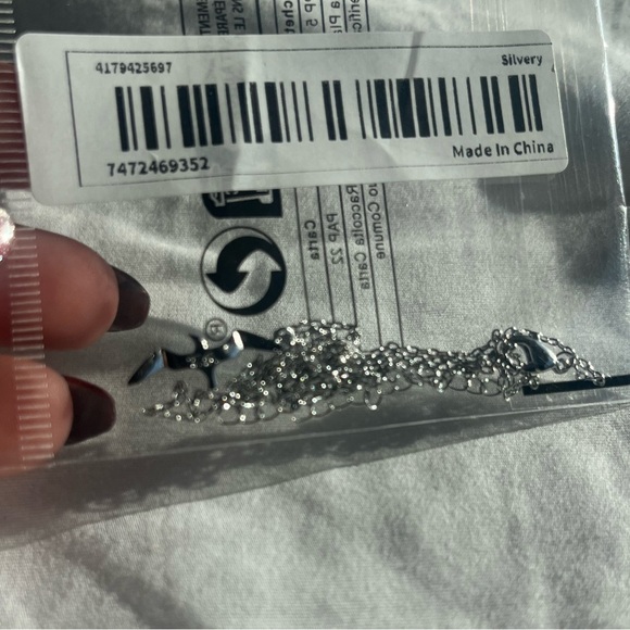 💛TS 1989 Seagull inspired necklace - Silver Pendant - Stylish Swift inspired - Picture 7 of 8